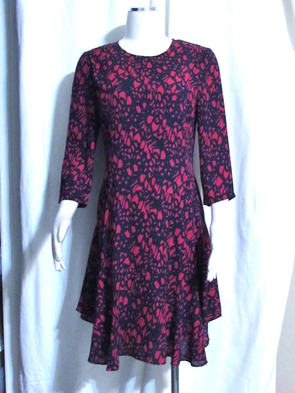 NEW Womens Ladies DONNA MORGAN Red & Navy Silky Knee Length Dress 6 Orig $94